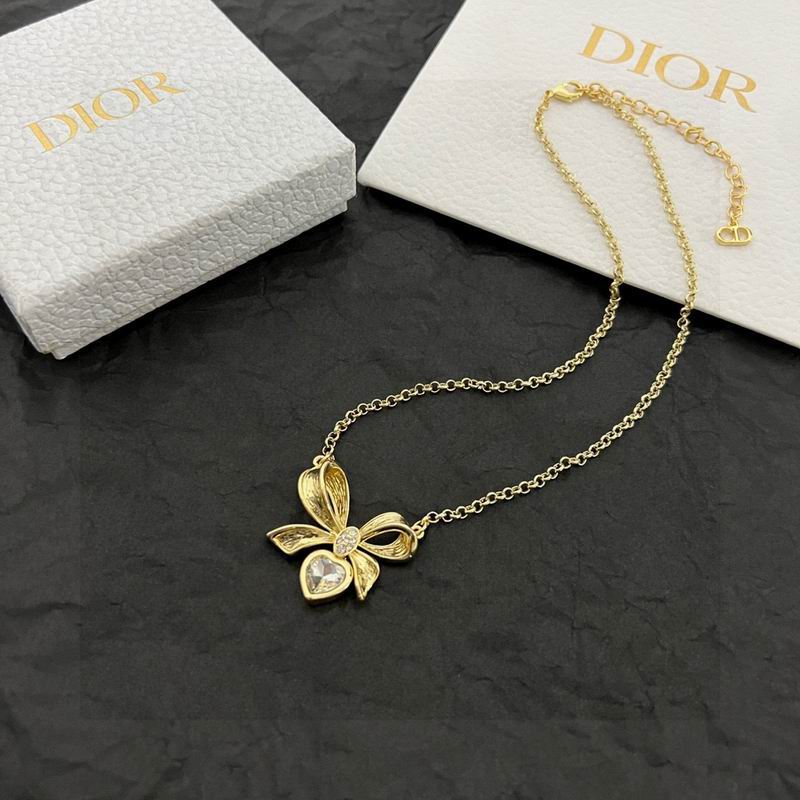 Dior Necklace 01lyr02